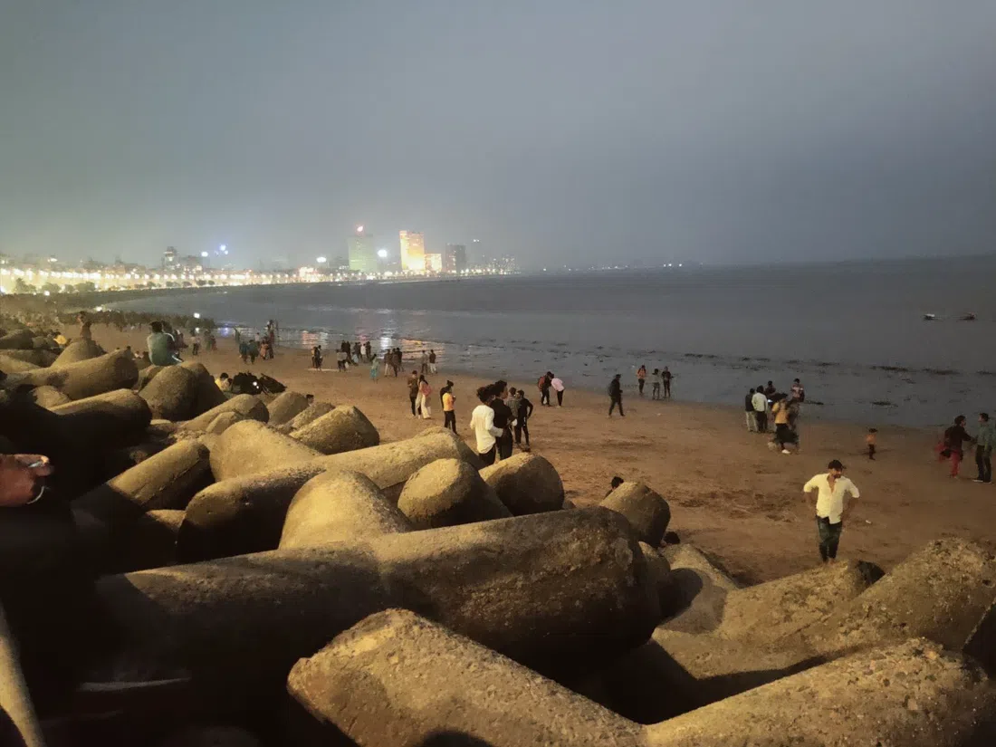 Marine Lines Railway Station, Mumbai