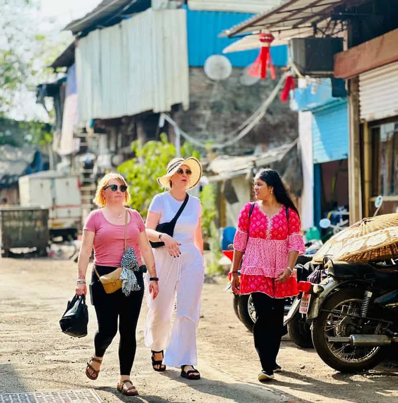 Dharavi Slum Tour by Dharavi's First Female Guides, Mumbai