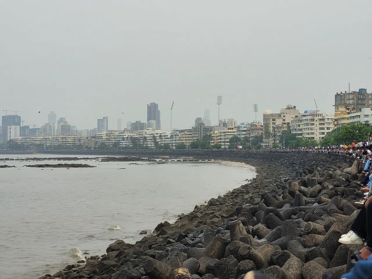 Walking Mumbai's Marine Drive from Nariman Point to Chowpatty